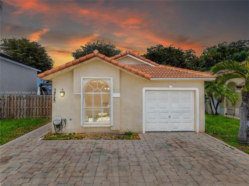 14723 Sw 155th Pl, Miami, FL, 33196-2892 | Card Image