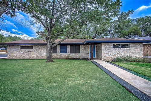 2001 Oakglen Dr, Austin, TX, 78745-2760 | Card Image