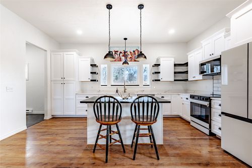 115 4th Ave Sw, Choteau, MT, 59422-9025 | Card Image