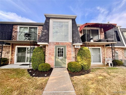 28 Foxberry Dr, Amherst, NY, 14068 | Card Image