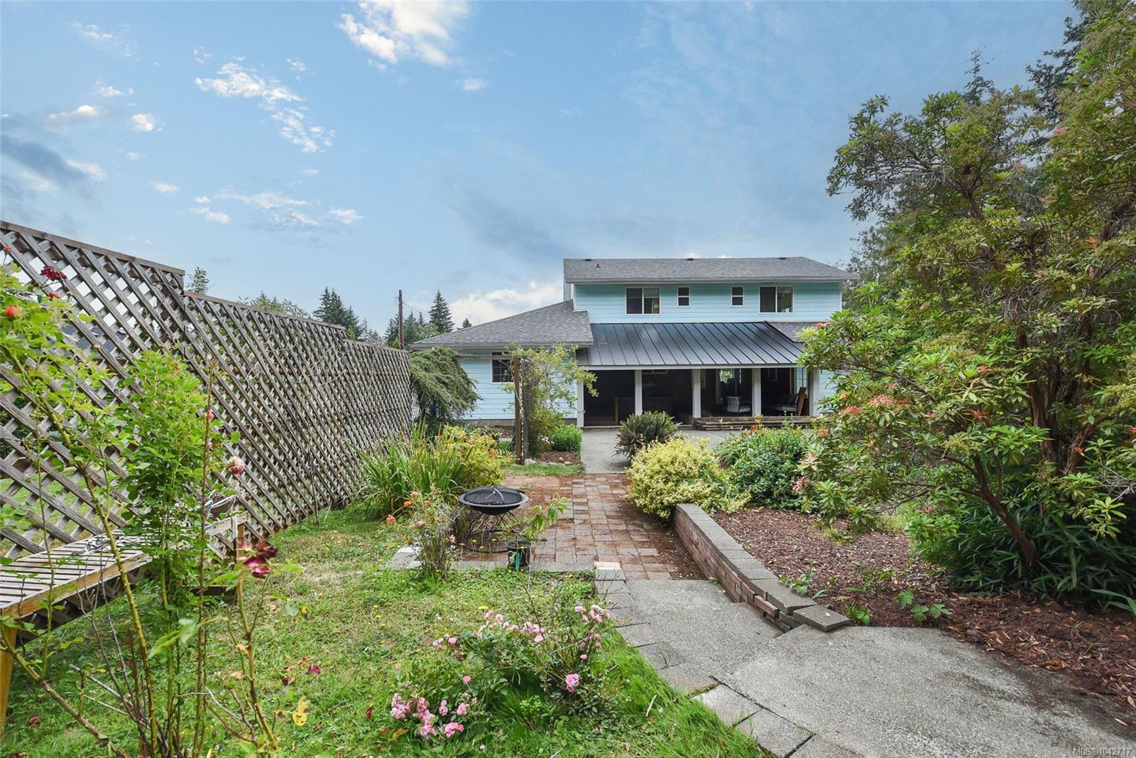 Residential in Fanny Bay 3