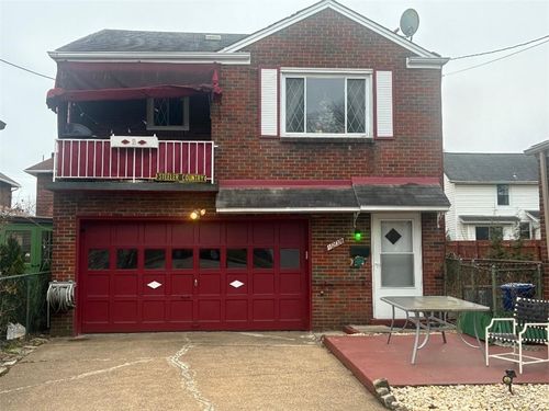 1238 Love St, Pittsburgh, PA, 15218-1120 | Card Image