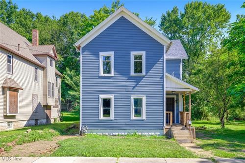 121 Lake St, Akron, OH, 44301-1237 | Card Image