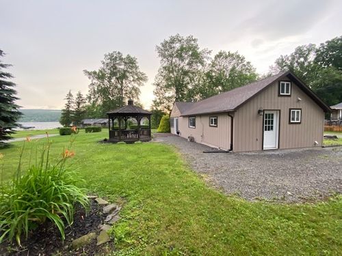8521 W Buckingham St, Honeoye, NY, 14471-9673 | Card Image