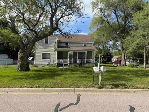 1302 W Lyons St, Mt Pleasant, MI, 48858-2258 | Card Image