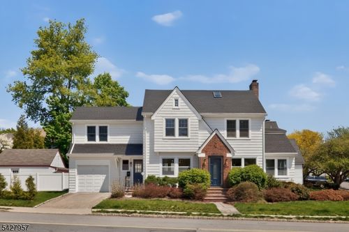 909 Ridgewood Rd, Millburn, NJ, 07041-1441 | Card Image