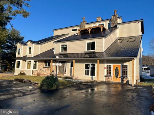 906 S 6th St, CLEARFIELD, PA, 16830-2044 | Card Image