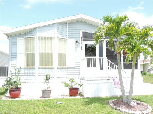 20701 Garden Dr, ESTERO, FL, 33928 | Card Image