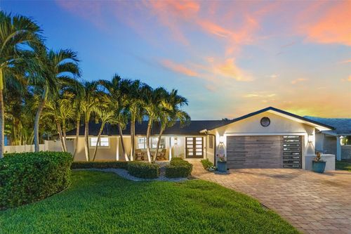 1220 81st St S, St Petersburg, FL, 33707-2729 | Card Image