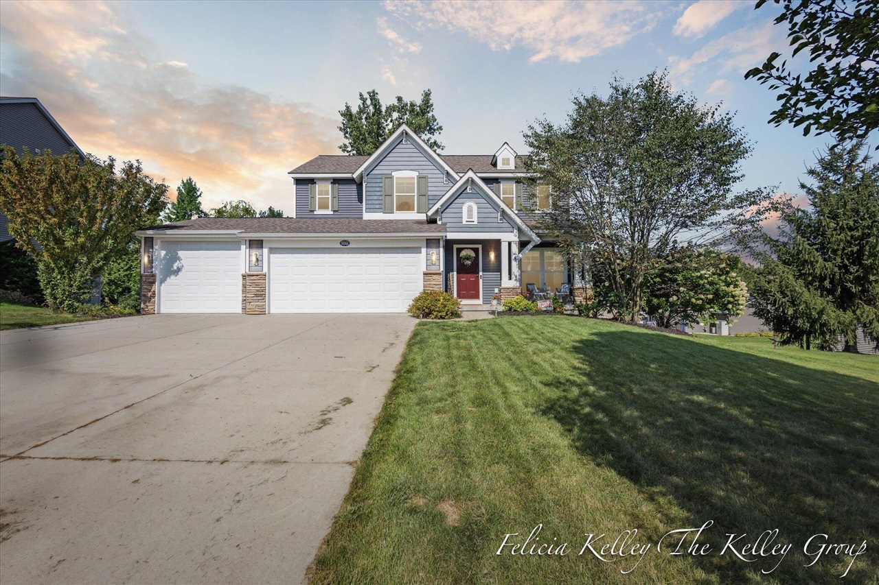 Sunset Ridge Dr, Rockford, MI 49341