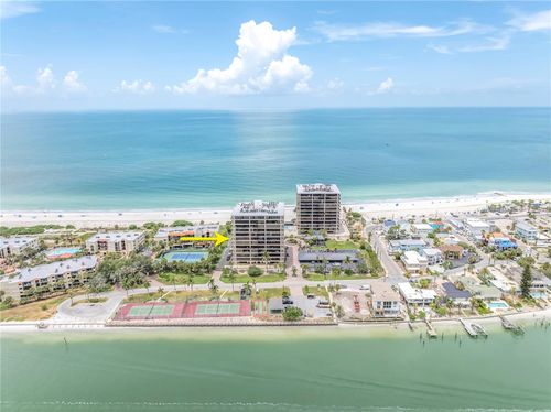 701-7600 Bayshore Dr, TREASURE ISLAND, FL, 33706-3533 | Card Image