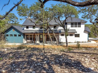 320 Private Road 1709, House other with 4 bedrooms, 3 bathrooms and null parking in Mico TX | Image 2