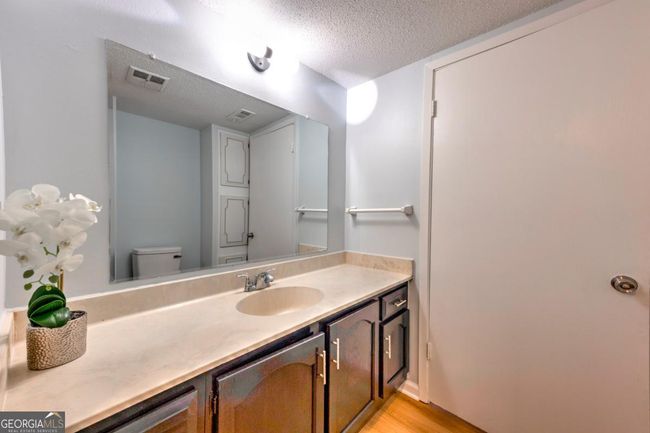 748 Garden View Dr, Condo with 3 bedrooms, 3 bathrooms and 2 parking in Stone Mountain GA | Image 24