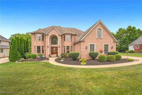17380 Sawgrass Cir, North Royalton, OH, 44133-7500 | Card Image