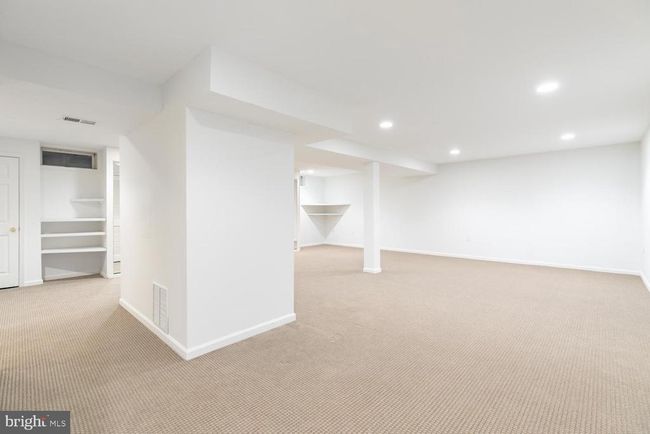 11603 Deer Forest Rd, House other with 5 bedrooms, 4 bathrooms and null parking in RESTON VA | Image 31