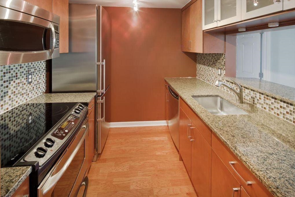 Residential Lease in JC, Downtown 4