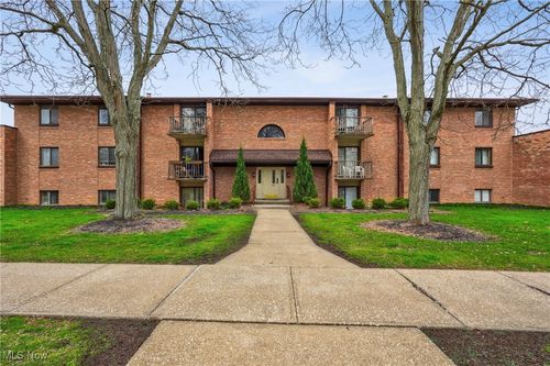 apt-209-600 Tollis Pkwy, Broadview Heights, OH, 44147-1806 | Card Image