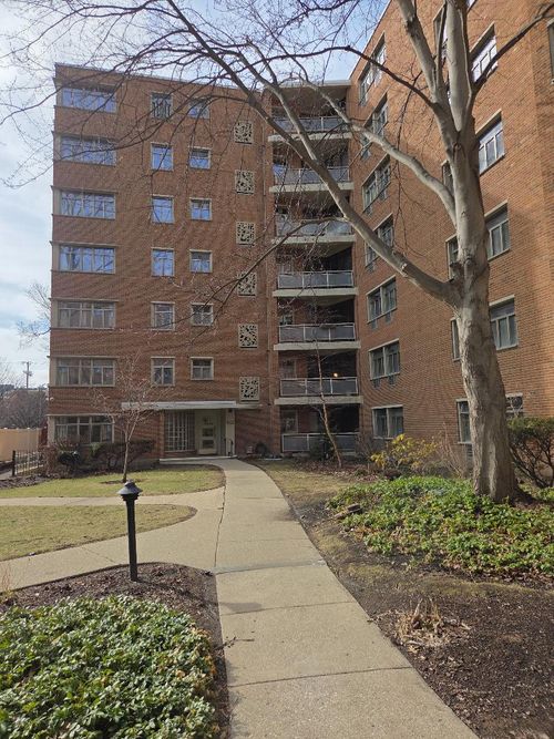 apt-6nw-1862 Sherman Ave, Evanston, IL, 60201-3736 | Card Image