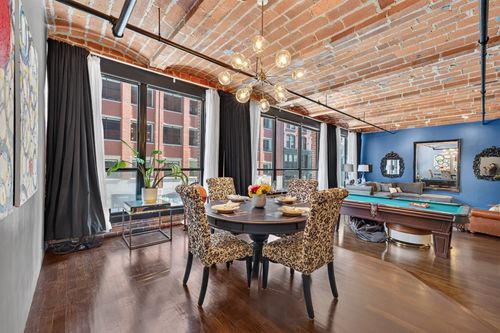 202-121 Beach, Boston, MA, 02111 | Card Image