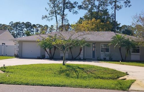 74 Berkshire Ln, Palm Coast, FL, 32137-8607 | Card Image