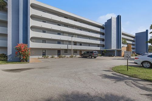 2130-5201 Nw 2nd Avenue, Boca Raton, FL, 33487 | Card Image