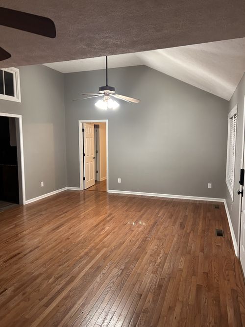 3880 Striped Bridge Rd, Hopkinsville, KY, 42240-9227 | Card Image