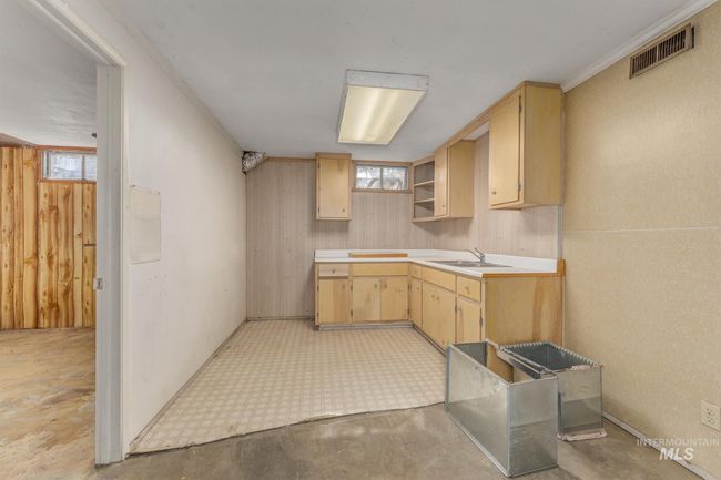 Basement kitchenette; great for canning! | Image 29