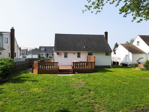 65 Nims Ave, West Babylon, NY, 11704-6304 | Card Image