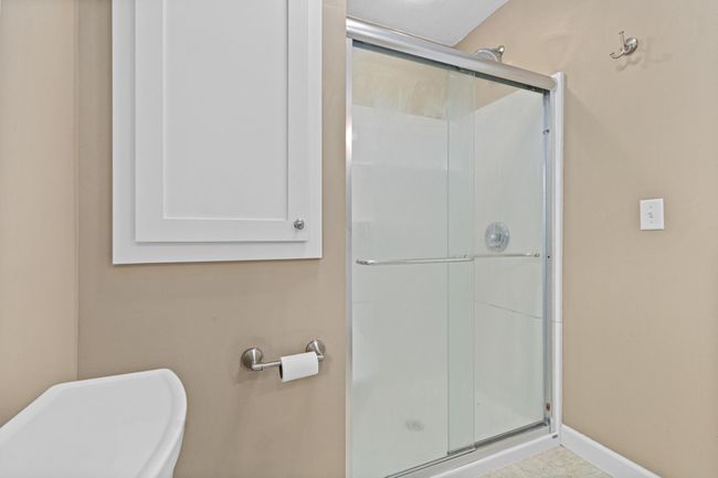 3/4 bath | Image 32