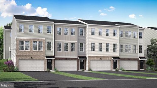 121 Four Leaf Dr, DOWNINGTOWN, PA, 19335-4054 | Card Image