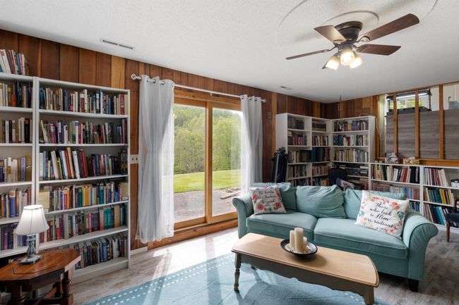 10401 Skin Creek Rd, House other with 4 bedrooms, 3 bathrooms and 3 parking in Horner WV | Image 32