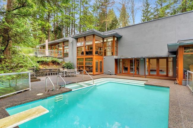 118 Stevens Drive, House other with 5 bedrooms, 4 bathrooms and 4 parking in West Vancouver BC | Image 5