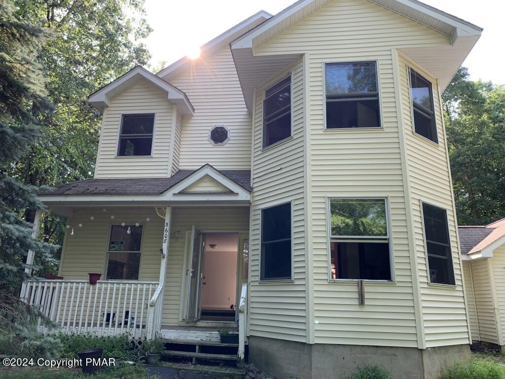 Bristol Cir, East Stroudsburg, PA 18302