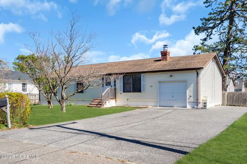 1333 Longboat Ave, Beachwood, NJ, 08722-4303 | Card Image