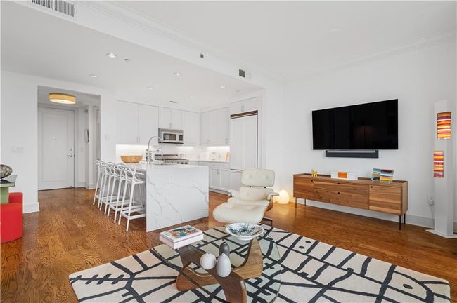 2309 - 3630 Peachtree Rd Ne, Condo with 1 bedrooms, 2 bathrooms and null parking in Atlanta GA | Image 6