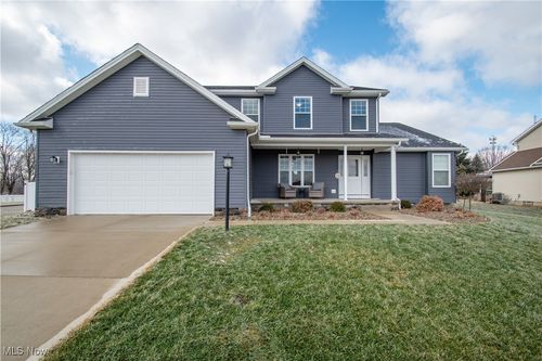 10210 Carrousel Woods Drive, New Middletown, OH, 44442 | Card Image