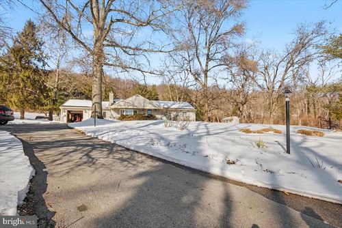 2085 Yellow Springs Rd, MALVERN, PA, 19355 | Card Image