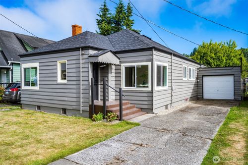 131 Emerson Ave, Hoquiam, WA, 98550-1732 | Card Image
