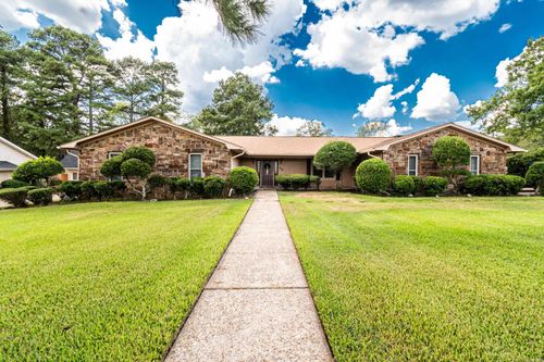 712 Woodview Dr, El Dorado, AR, 71730-5247 | Card Image