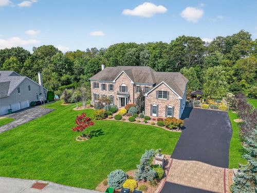 144 Shamrock Hills Dr, Wappingers Falls, NY, 12590-4541 | Card Image