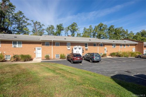 apt-f-19 Alpine Dr, Wappingers Falls, NY, 12590-5219 | Card Image