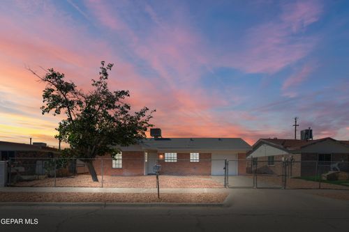 9348 Elgin Dr, El Paso, TX, 79907-4876 | Card Image