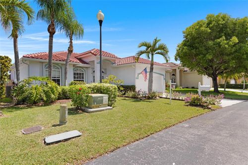 2915 Se 4th Pl, Homestead, FL, 33033 | Card Image