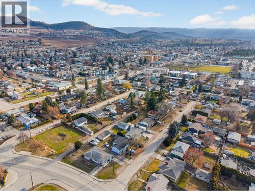 515 Donhauser Rd, Kelowna, BC, V1X3G2 | Card Image