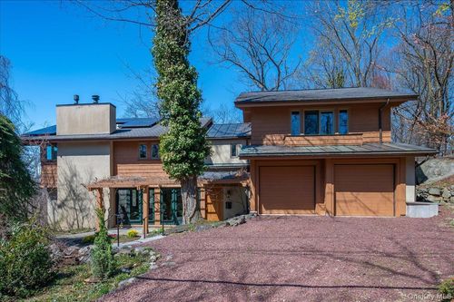 1 Scenic Dr, Hastings On Hudson, NY, 10706-1211 | Card Image