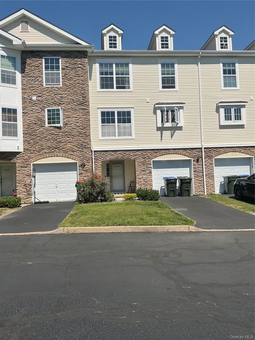 10-2-246 Orleans Rd, Newburgh, NY, 12550-7048 | Card Image
