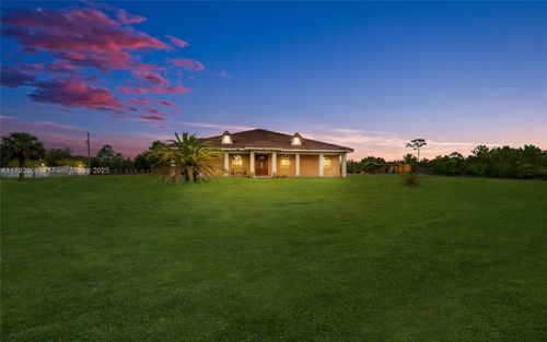 687 Montura Ave, Clewiston, FL, 33440-7807 | Card Image