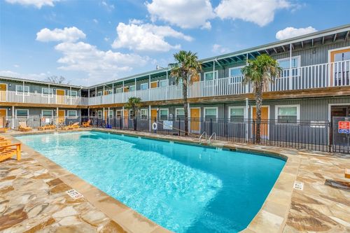 apt-113-2401 Manor Rd, Austin, TX, 78722-2012 | Card Image