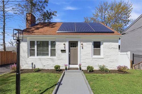 35 Myra St, Providence, RI, 02909-6026 | Card Image