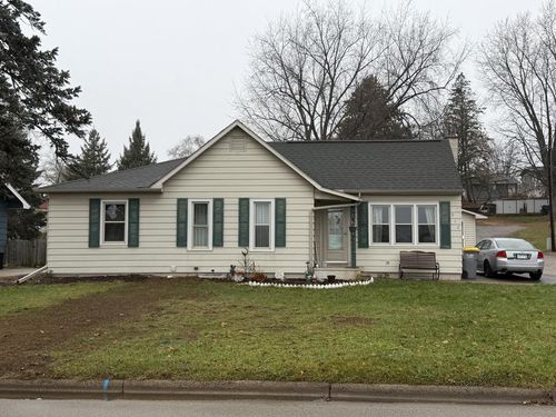912 Oak Street, La Crescent, MN, 55947 | Card Image